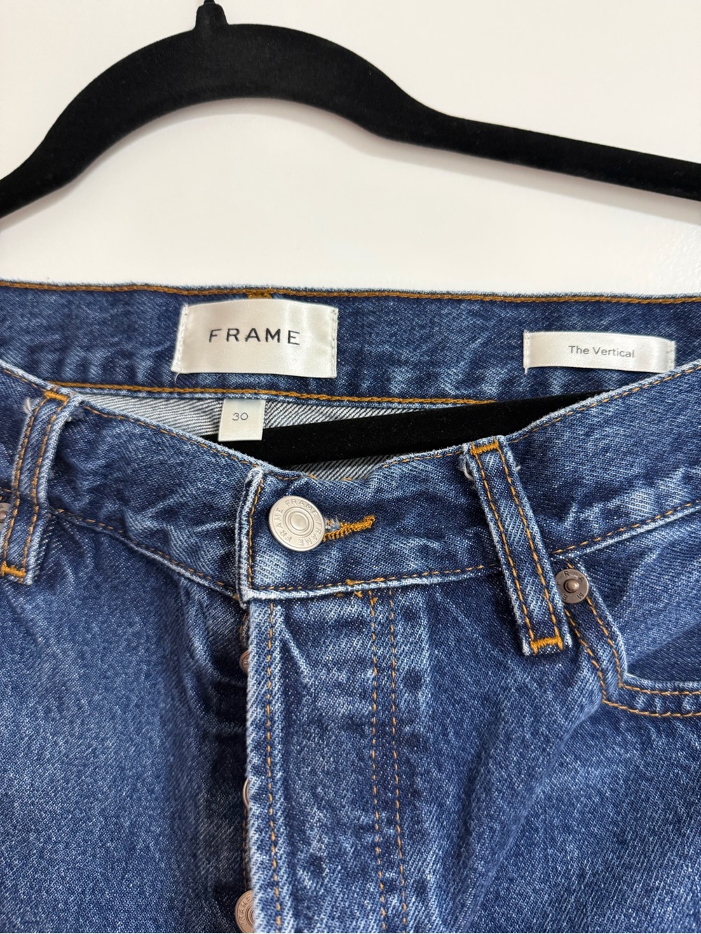 Frame Denim The Vertical Jeans in Blue